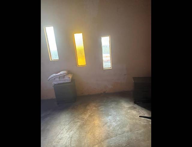 5 BEDROOM HOUSE FOR SALE IN LANGAVILLE